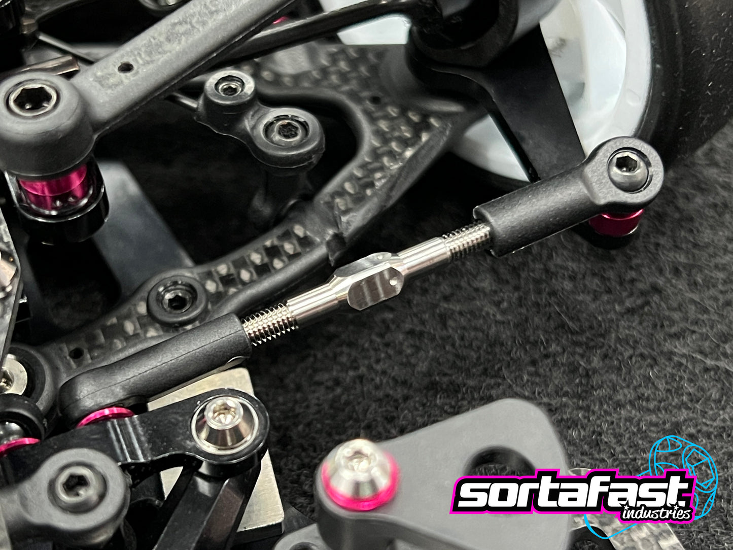 Sortafast Titanium Turnbuckle Kit for XRAY X4 and X4F – high-strength titanium turnbuckles displayed on a XRAY X4