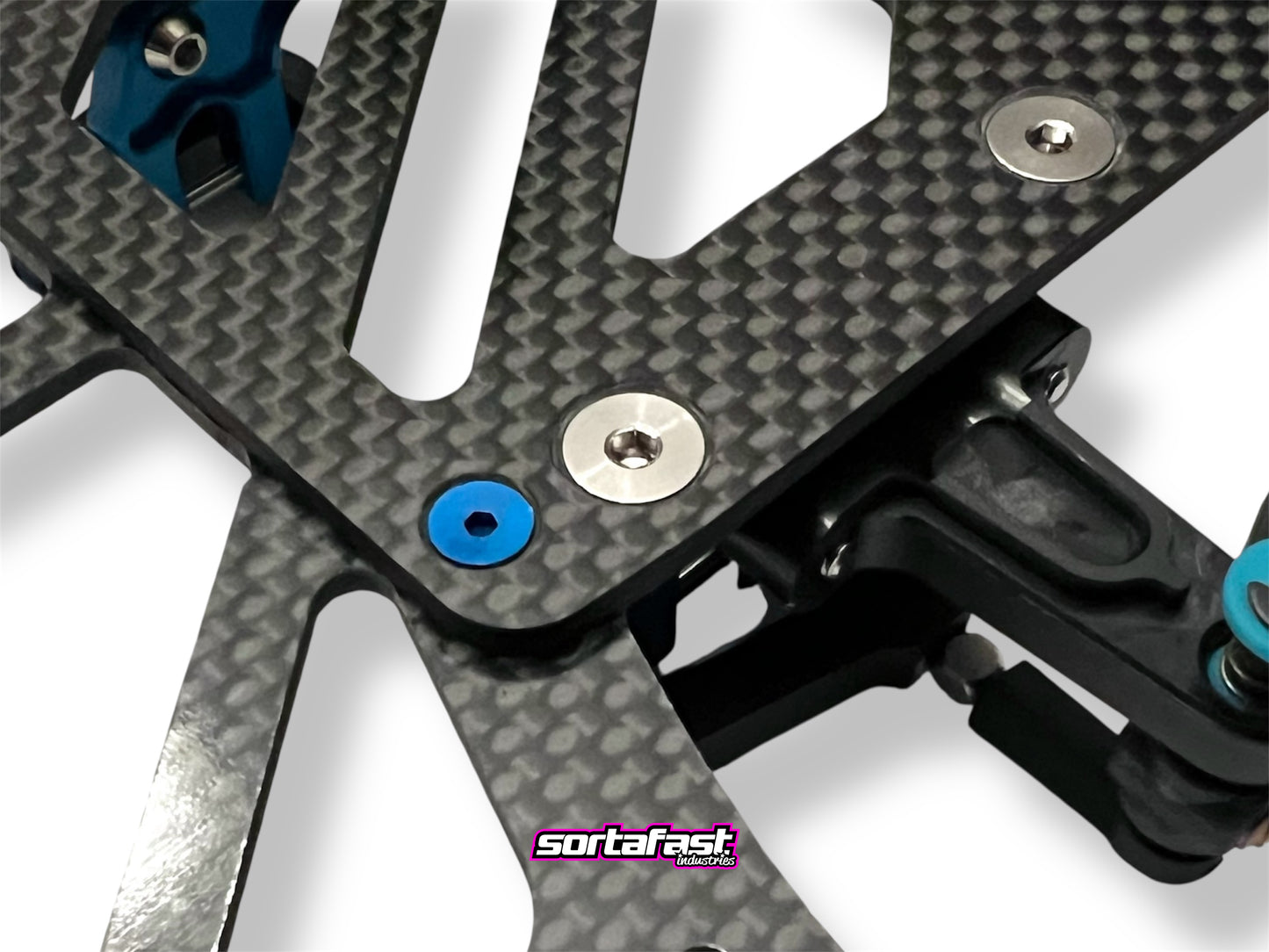 Sortafast 100° titanium countersunk screws – 8-32 thread, installed on the bottom of a RC chassis
